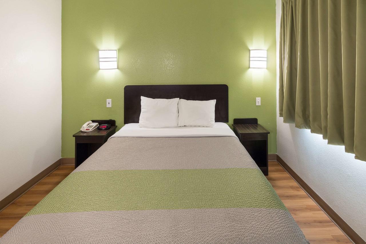 Hotel 6-hillsboro, Tx 2*